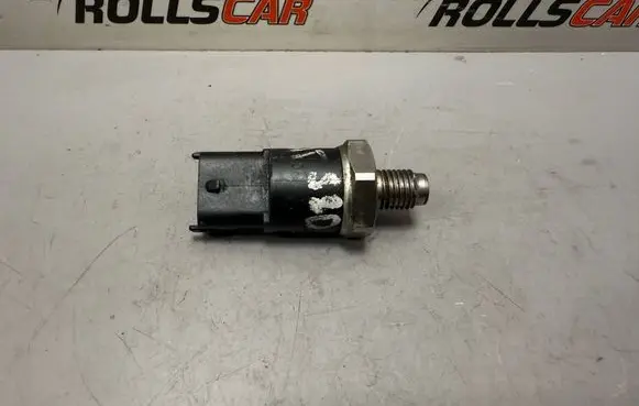 Volvo S80 Fuel pressure sensor 0281002527