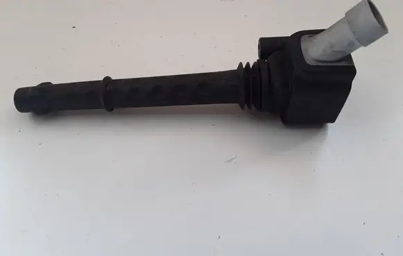 Alfa Romeo Giulietta High voltage ignition coil 0221504036