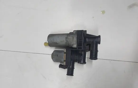 BMW 3 E46 Coolant heater control valve 64118369807 1147412149