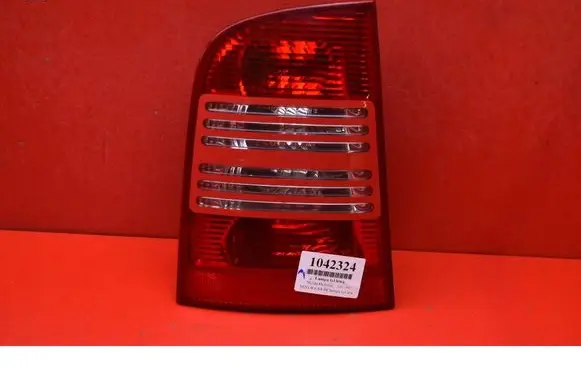 Skoda Octavia Mk1 (1U) Rear/tail lights 1U9945095B