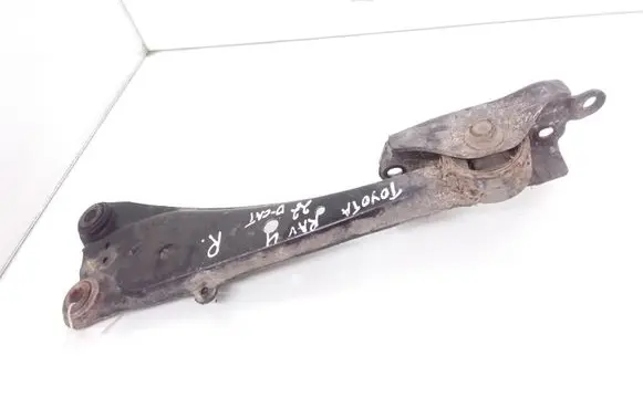 Toyota RAV 4 (XA40) Rear control arm