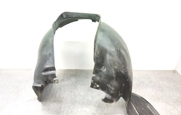 Volkswagen Transporter - Caravelle T5 Front wheel arch liner splash guards 7E0809961