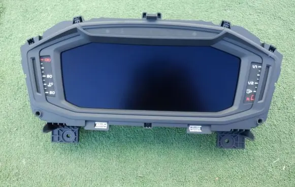 Audi A1 Speedometer (instrument cluster) 82A920700A VDD0240507 1992820467