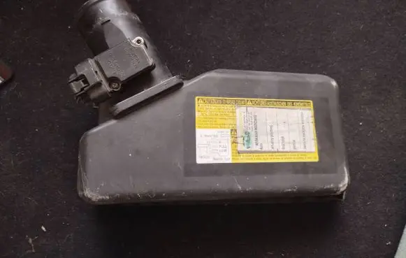 Toyota Avensis T220 Mass air flow meter 2220427010 1110 AFH70M23