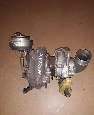 Toyota Corolla Verso E121 Turbo 172010R021