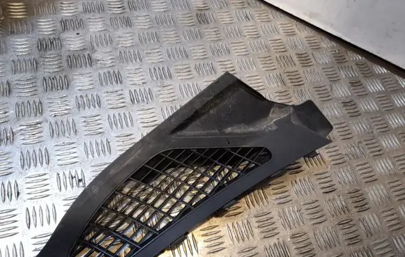 Porsche Cayenne (92A) Wiper trim 7P5819176B
