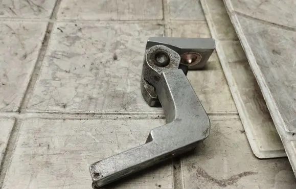 Audi A4 S4 B6 8E 8H Front door upper hinge