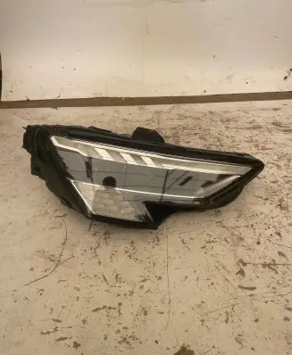 Audi A3 8Y Headlight/headlamp 8Y0941036 90193994