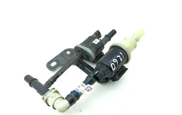 Ford Kuga III Vacuum valve HU5A9G712DB HU5A9Y477AC
