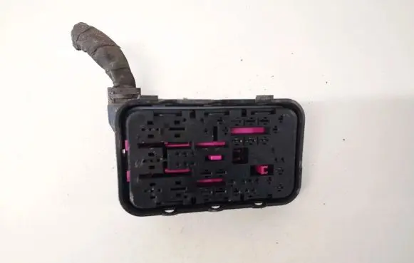 Skoda Octavia Mk2 (1Z) Fuse box set 1k0937700b