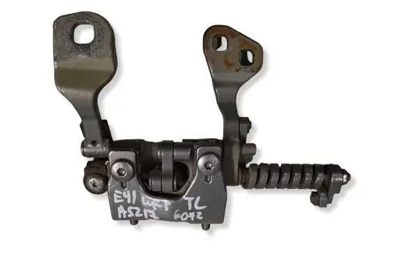 BMW 3 E90 E91 Tailgate/trunk/boot hinge 