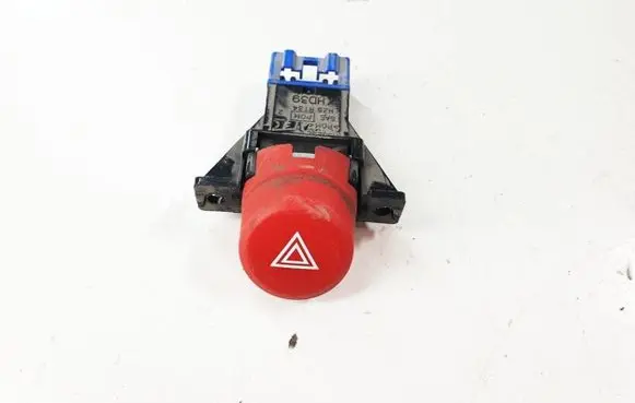 Isuzu D-Max Hazard light switch