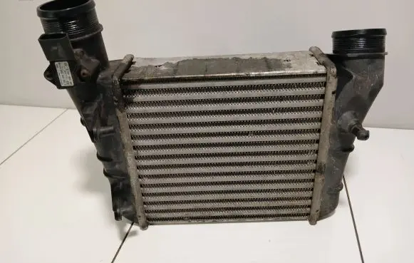 Audi A4 S4 B7 8E 8H Intercooler radiator 8E0145805AA