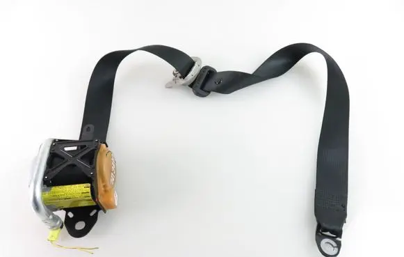 Toyota Avensis T250 Front seatbelt 7321005051