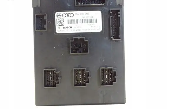 Audi A5 8T 8F Comfort/convenience module 8K0907063