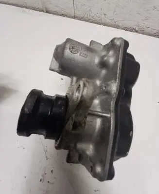 Nissan X-Trail T32 EGR valve H8201061904