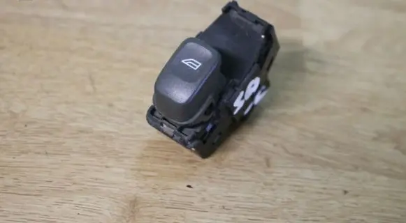 Volvo S60 Electric window control switch 9472275