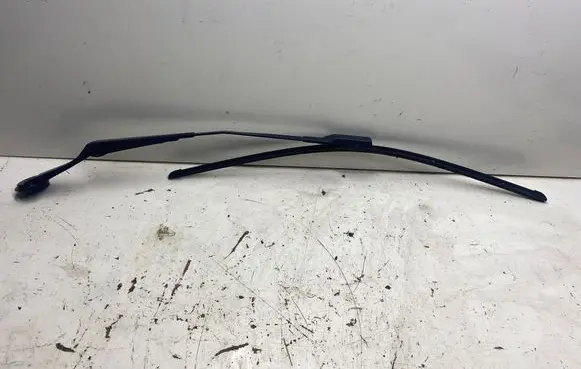 Ford Focus Front wiper blade arm BM5117526AC