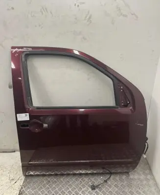 Nissan Pathfinder R51 Front door