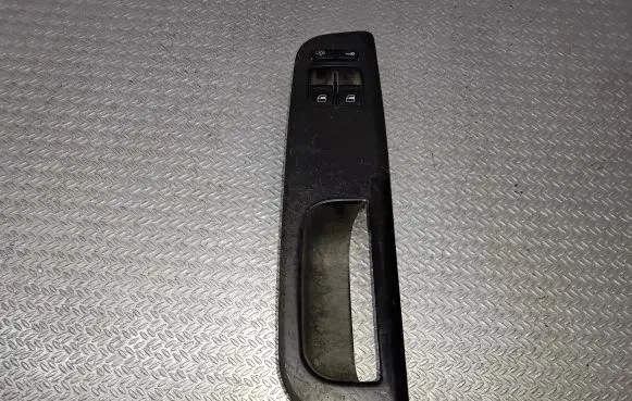 Skoda Octavia Mk1 (1U) Electric window control switch