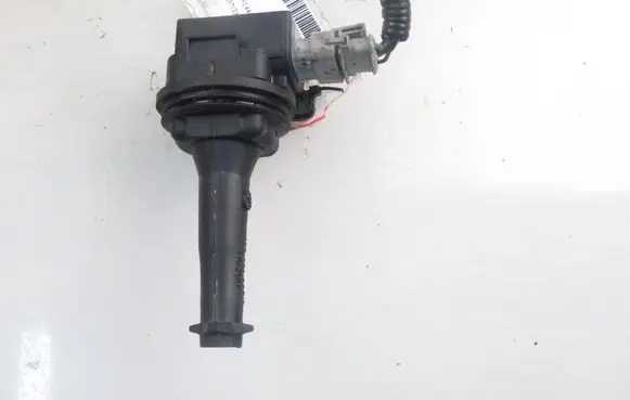 Volvo S40 High voltage ignition coil 8677837