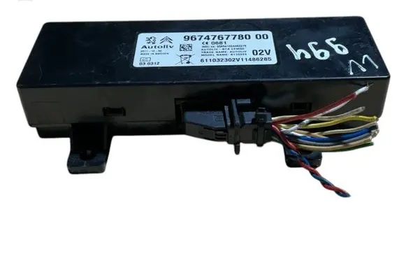 Peugeot 508 Bluetooth control unit module 967476778000