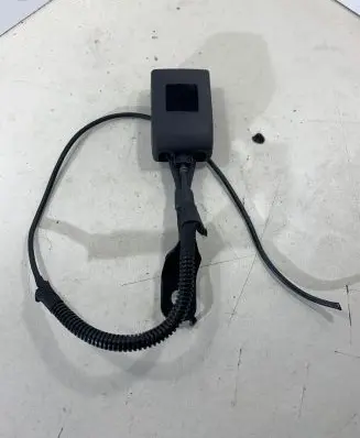 Mercedes-Benz GLE (W166 - C292) Front seatbelt buckle A1668600969