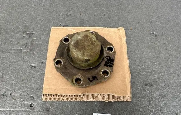 Nissan King Cab, Navara Hub lock 3851273P00 4023430N00