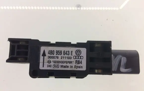 Audi A8 S8 D3 4E Airbag deployment crash/impact sensor 4B0959643E