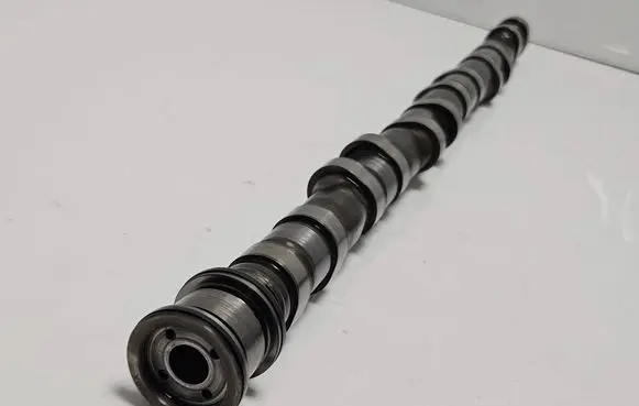 BMW 5 GT F07 Camshaft 7576160