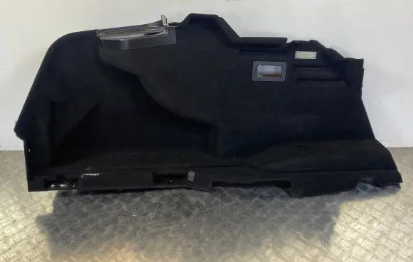 Maserati Quattroporte Trunk/boot lower side trim panel 