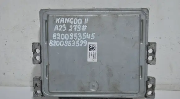 Renault Kangoo II Engine control unit/module 8200953545