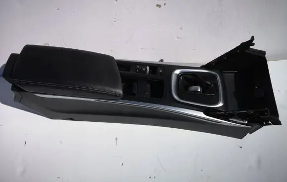 Renault Megane IV Armrest 