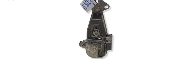 Peugeot 607 Engine mount bracket 180676 326C64 326C65