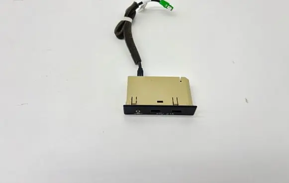 Subaru Legacy VII USB socket connector 86257AN00A 86273AN00A