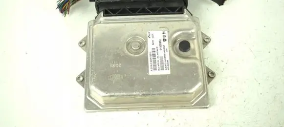Opel Combo D Engine control unit/module ECU 51908953