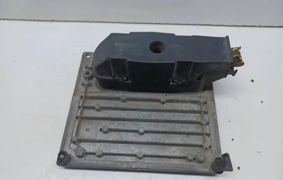 Ford Fiesta Engine control unit/module 4S6112A650NB S120977013C 3B1B