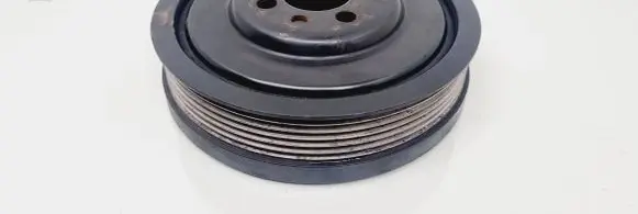 Volkswagen PASSAT B6 Crankshaft pulley 03G105243
