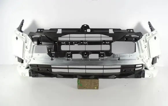 Mitsubishi Outlander Front bumper 64106227ZZ