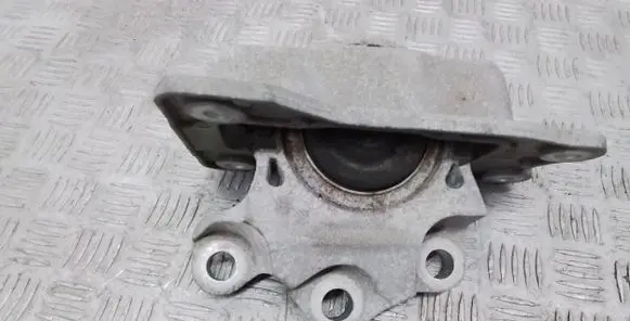 Volvo S90, V90 Engine mount bracket 31460716