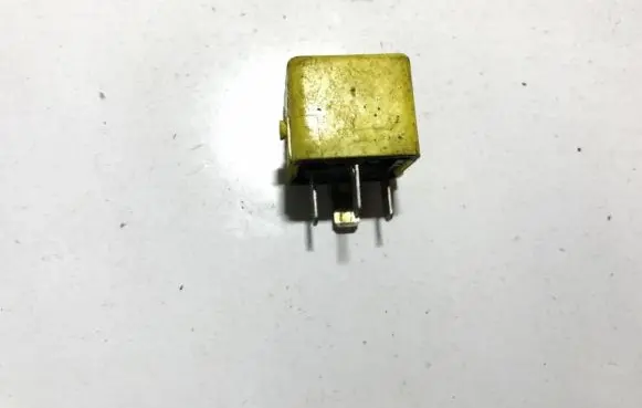BMW 5 E34 Other relay 61311378301