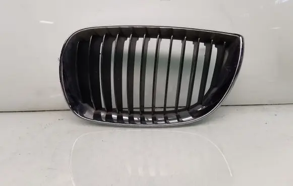 BMW 1 E81 E87 Bonnet/hood grill 511370771299