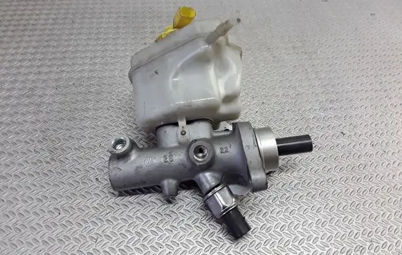 Volkswagen Touareg I Master brake cylinder 03350884911
