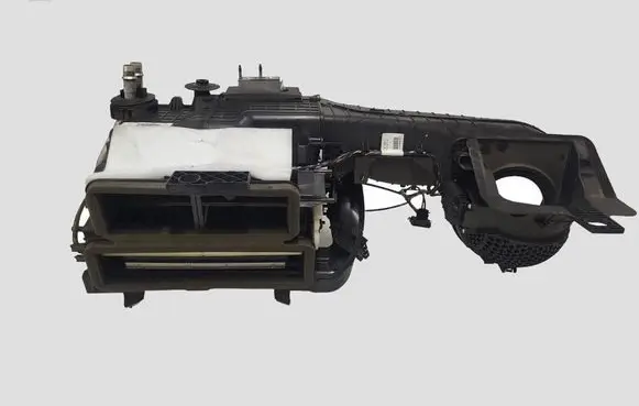 Peugeot 3008 I Interior heater climate box assembly 96844930XT 96844930