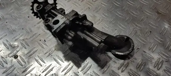 Renault Scenic I Oil pump 7700600252