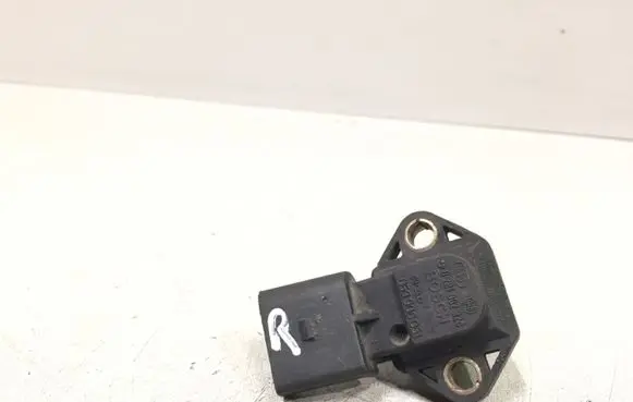 Audi A6 S6 C5 4B Air pressure sensor 059906051 0281002326