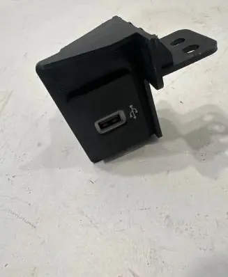 USB socket connector