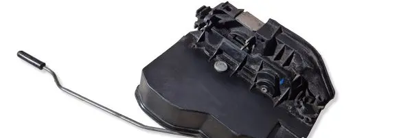 BMW 5 E60 E61 Front door lock 7167074