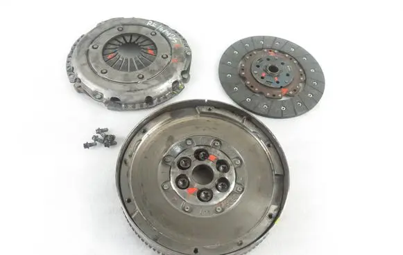 Alfa Romeo 159 Dual mass flywheel 1878007594 3082001703