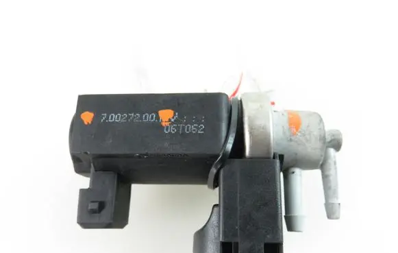 Hyundai Santa Fe Valve vacuum 70027200